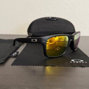 OO9102 Oakley Holbrook Black Matte Gold Reflective Lenses